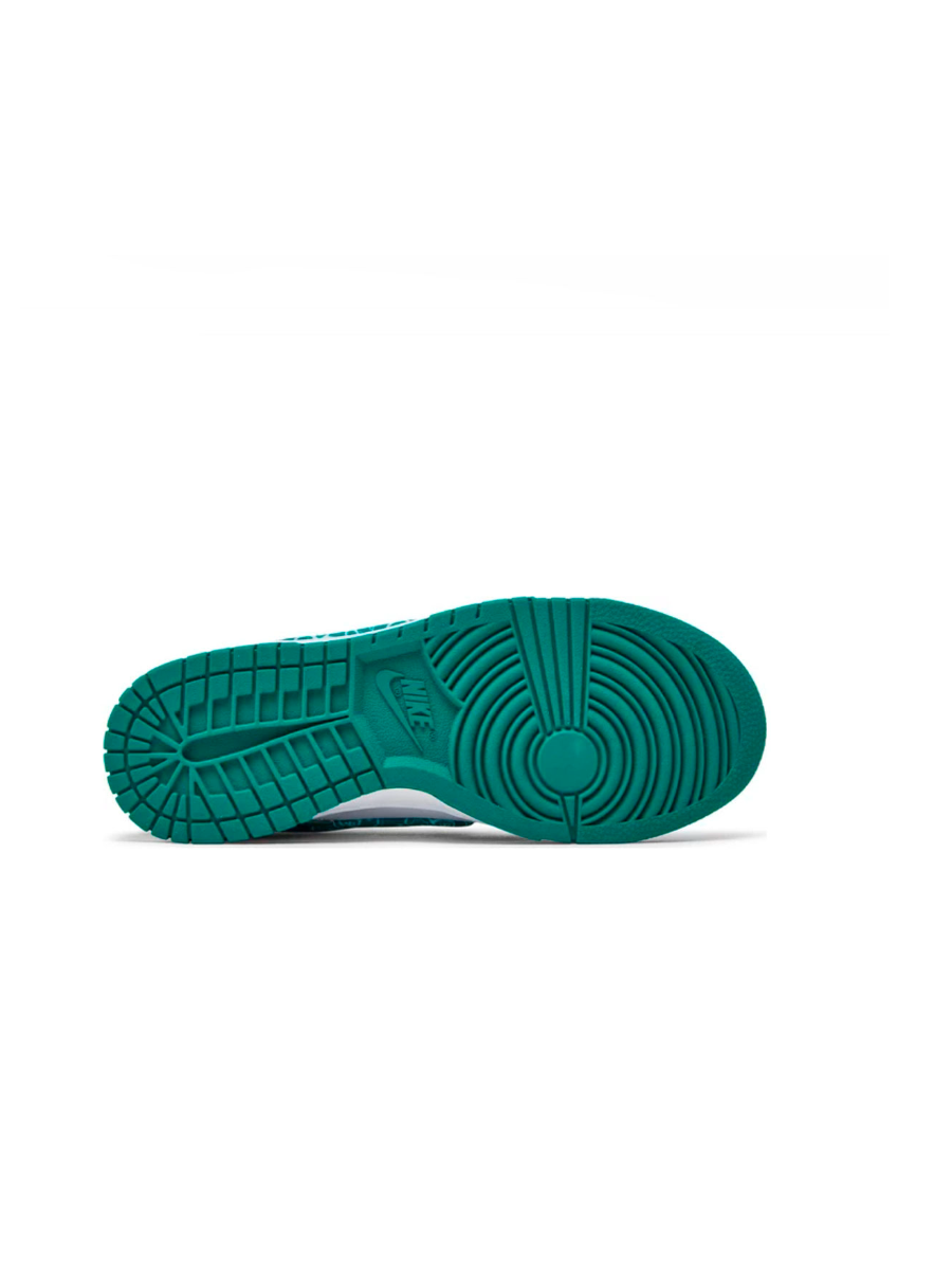 Картинка Кроссовки для ходьбы Nike Dunk Low Essential Paisley Pack Green